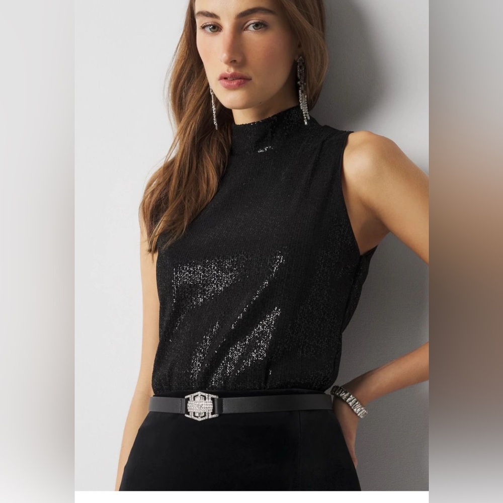 White‎ house Black  Market -Top